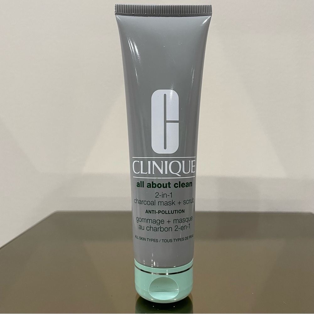 Clinique 2-in-1 Charcoal Mask + Scrub All About Clean